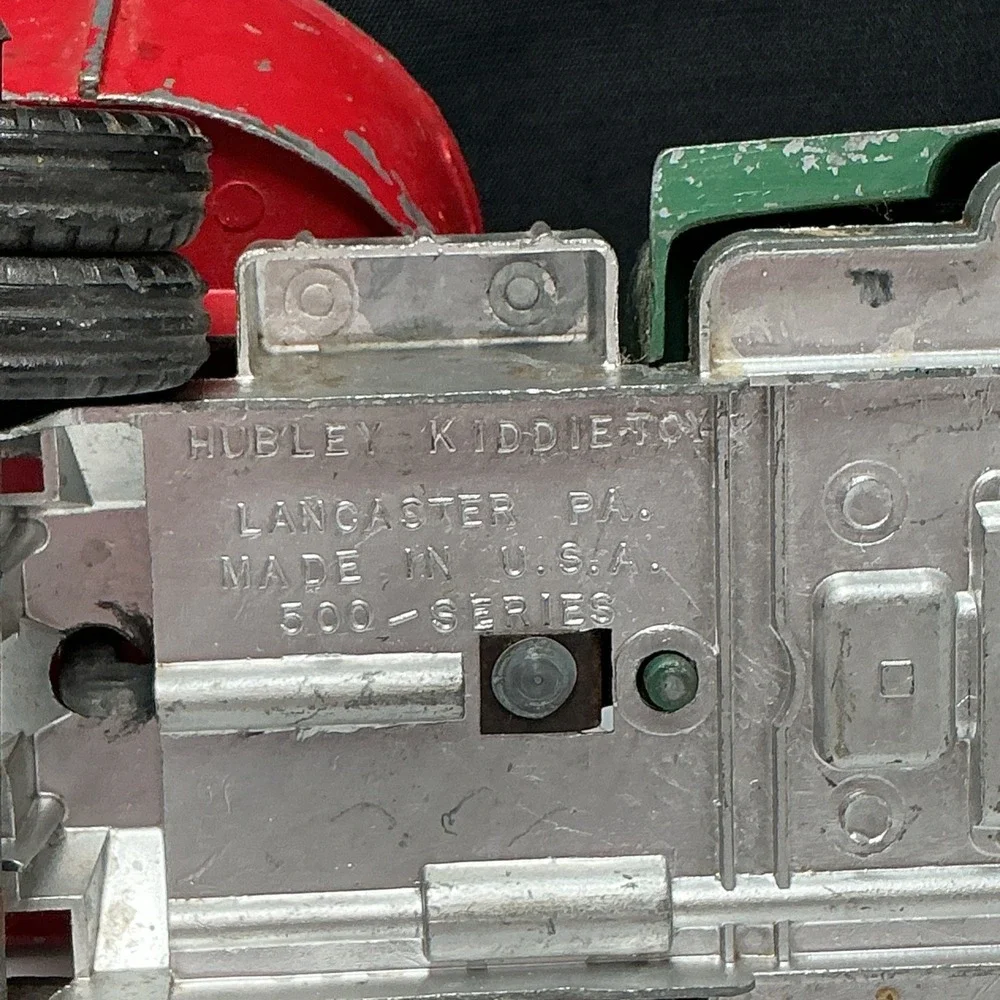 Hubley‎  Semi Dump Trailer Geen/Red Vintage Toy Truck 16 Inches Long